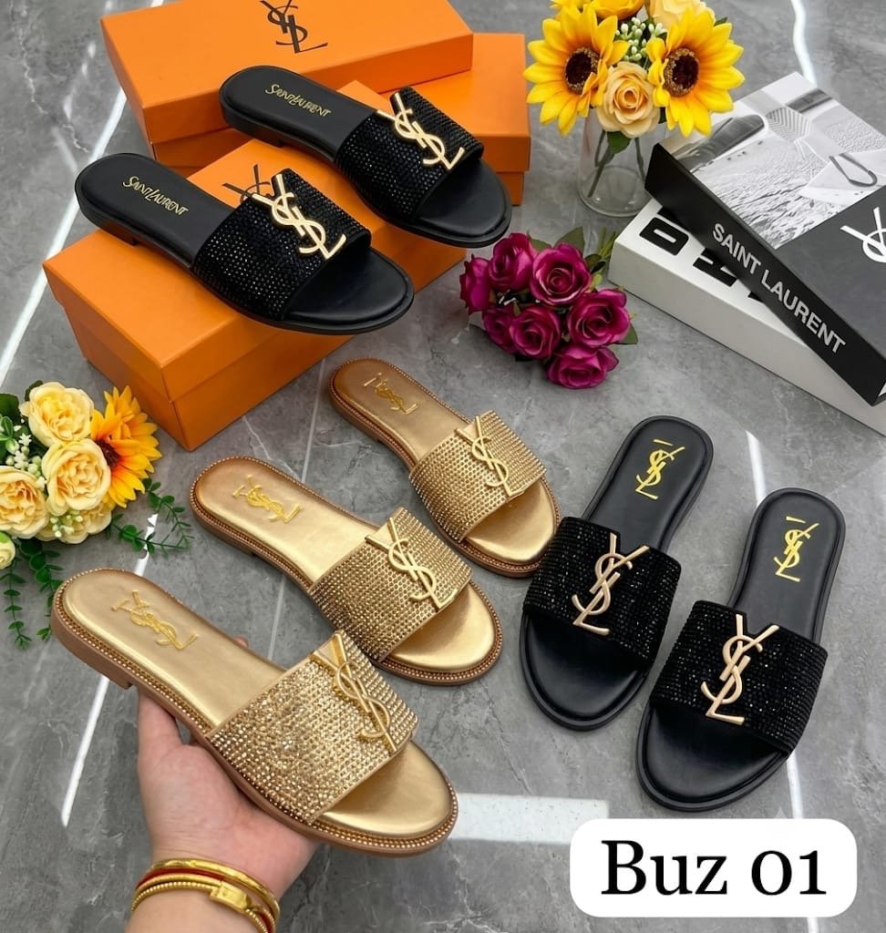 5e4befde-00d5-4338-b7c6-a4ae3bcb3f1b SY slippers - Image 1