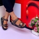 Misty sandals